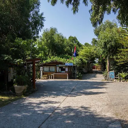 营地 拉弗斯塔斯库拉露营地 SantʼAlessio Siculo